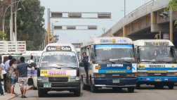 Lima dice que renovó permisos a 308 empresas de transporte