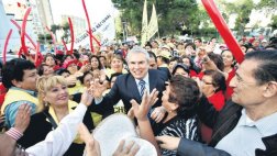 Luis Castañeda: aprobación sube 5 puntos porcentuales en agosto