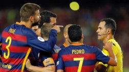 Piqué y el duro insulto al juez de línea que le costó la roja