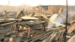 Incendio destruyó carpintería en San Juan de Lurigancho