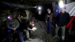 Los 73 mineros que están en huelga a 650 metros bajo tierra