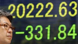 China: las bolsas se desploman en la apertura del lunes