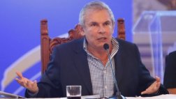 Callado pasa piola, por Arturo Maldonado