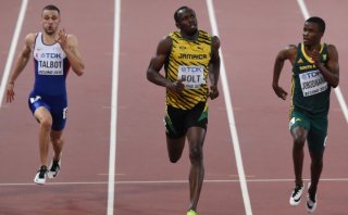Usain Bolt avanza a la final de 200m, donde lo esperará Gatlin