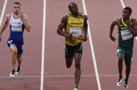 Usain Bolt avanza a la final de 200m, donde lo esperará Gatlin