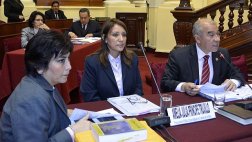 Fiscalía ordenará prueba grafotécnica a Nadine, según Príncipe