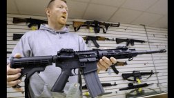 EE.UU.: Walmart dejará de vender armas semiautomáticas