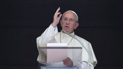 El papa Francisco pidió frenar los crímenes contra inmigrantes