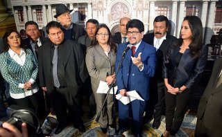 Gana Perú rechaza informe de comisión: "Quieren dañar a Nadine"