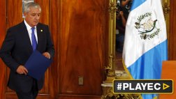 Guatemala: justicia prohíbe al presidente Pérez salir del país