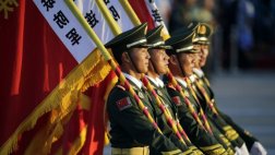 China reducirá en 300.000 el número de sus soldados