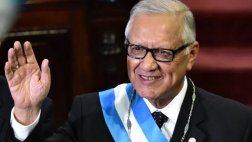 Guatemala: Ex juez Alejandro Maldonado juró como presidente