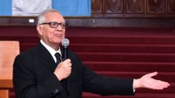 Guatemala: Nuevo presidente pide renuncia de ministros de Pérez