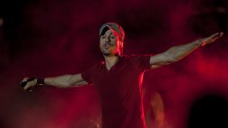 Enrique Iglesias anuncia que visitará nuestro país