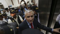 El declive del presidente de Guatemala, acusado de corrupción