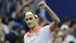 US Open: Roger Federer venció a Isner y avanzó a cuartos