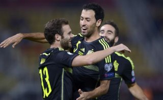 España derrotó a Macedonia por 1-0 y está cerca de la Eurocopa