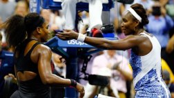 US Open: Serena Williams venció a su hermana y avanzó a semis