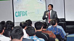 Cofide busca a 100 referentes del emprendimiento en el Perú