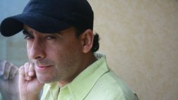 Adal Ramones sufre por la muerte de su madre