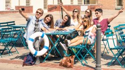10 consejos para viajar con un grupo numeroso y sobrevivir