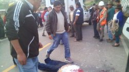 Apurímac: una mujer murió tras choque de camión y auto