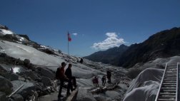 ¿Qué hacen en los Alpes suizos frente al calentamiento global?