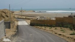 Invaden zona intangible y patrimonio cultural en playa Lobitos