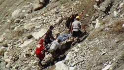 Ayacucho: tres fallecidos dejó caída de camioneta a un abismo