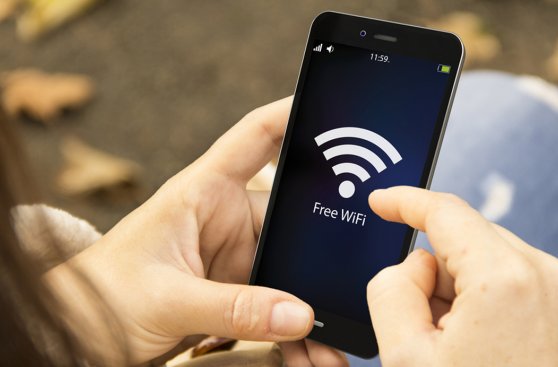 Los peligros de las redes gratuitas de WiFi para los turistas