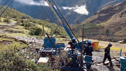 Minera IRL anuncia nuevo comprador para su oro y enoja a matriz