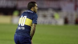 Maradona defendió a Carlos Tevez y alentó a jugador fracturado