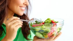 Un cutis sano pasa por cambiar tus hábitos alimenticios