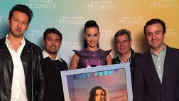 Katy Perry recibió Disco de Platino en el Perú