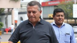 Urresti propone incluir instrucción premilitar en colegios