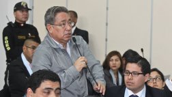 Facundo Chinguel hablaba con los presos en sus celdas