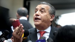 "Pedido de Alan respecto a FF.AA. y delincuencia es populista"