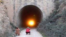 ¿Te imaginas poder tomar sol dentro de un túnel en Aragón?