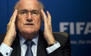 Presidente de la liga alemana reclama la renuncia de Blatter
