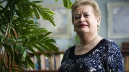 Martha Hildebrandt: el significado de "Ni a misa"