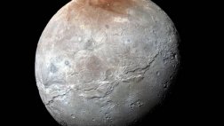 Nueva imagen muestra cañones y valles en luna más grande Plutón