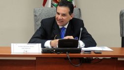 Omar Chehade: "Quien hoy reina y gobierna es Nadine Heredia"