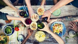 Aprende estas costumbres para comer igual que un residente