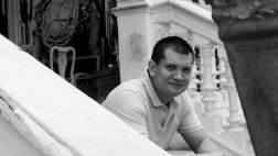 Tres poetas peruanos en el exilio por Lustra