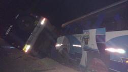 Choque en vía de Arequipa deja 4 muertos y al menos 17 heridos