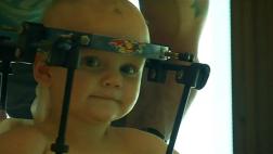 La increíble historia del bebe que sobrevivió a decapitación