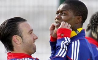 Francia: Cissé fue arrestado por chantaje sexual a Valbuena