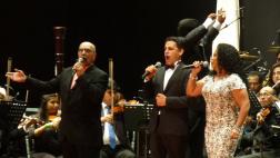 Juan Diego Flórez: escucha al tenor cantar "Avenida Larco"