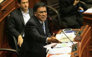 Velásquez: "Cateriano y Pérez Guadalupe deben ser interpelados"