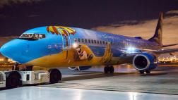 Presentan avión inspirado en la película Frozen